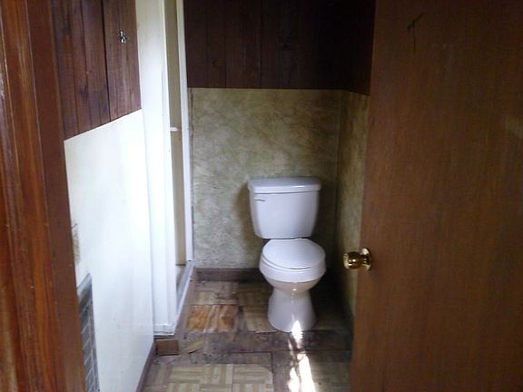 4th image of 331 Finley Ave NW
