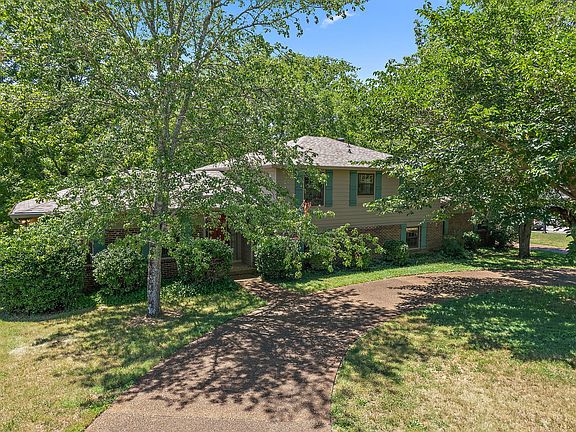 4th image of 6046 Bethany Blvd