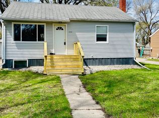 1614 3rd St N, Fargo, ND 58102