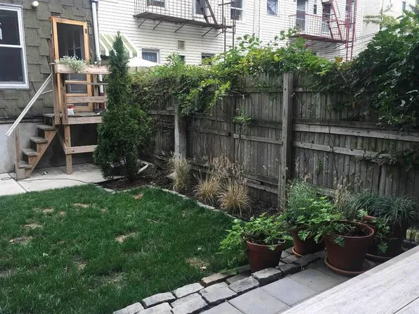 42 Clay Street image 1 of 16