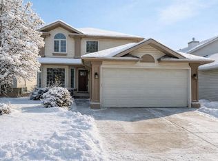 161 N Douglasview Rise SE, Calgary, AB T2Z 2H8