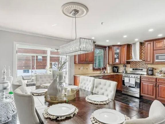 2nd image of 12571 Biscayne Dr