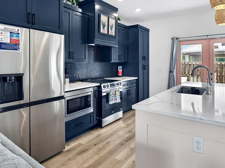 22520 Lakeview Dr — Photo 47