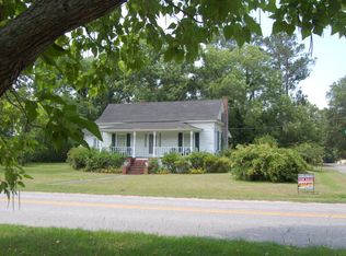 1104 Dibble St, Bowman, SC 29018