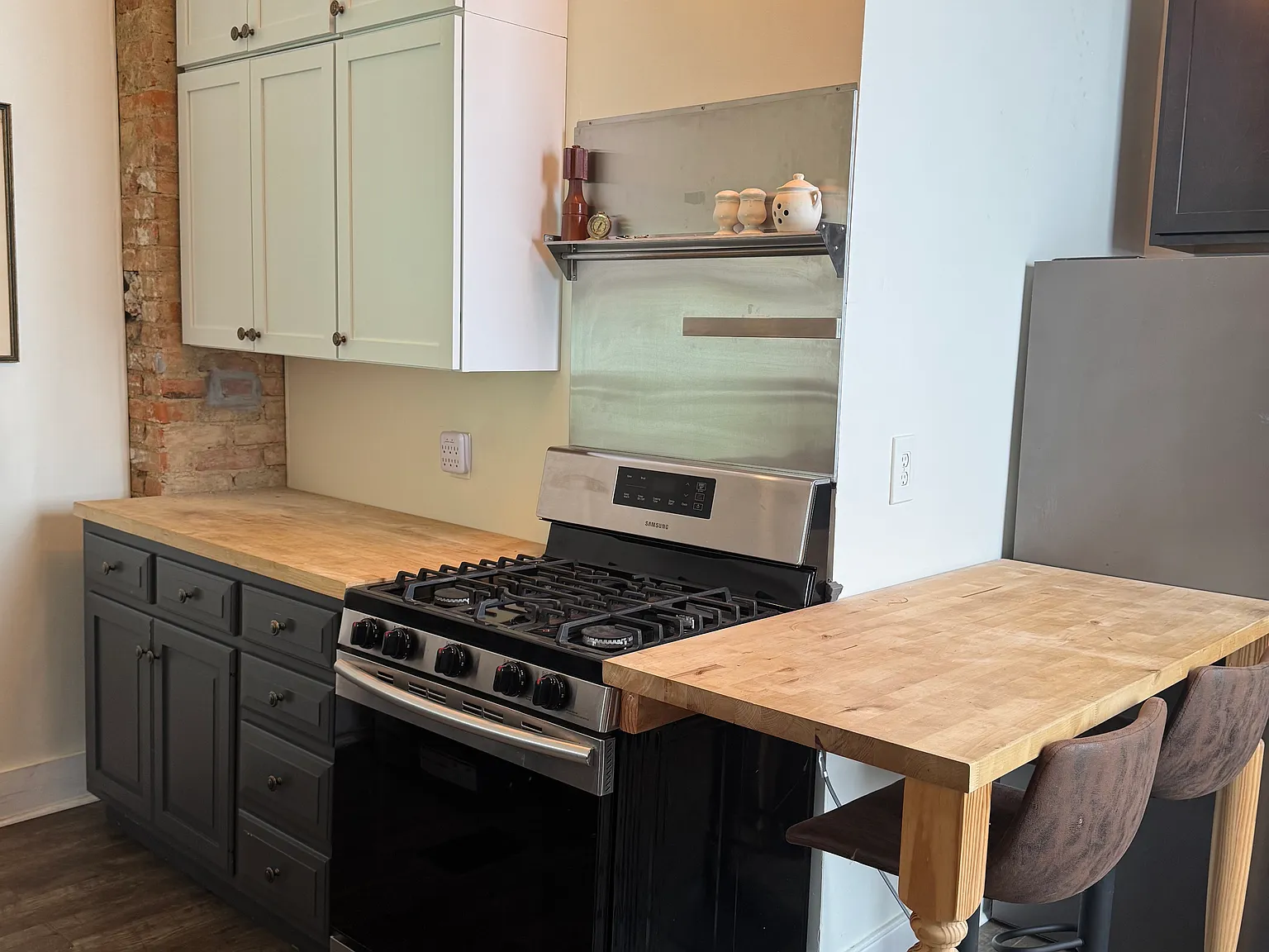 1 bed, 738 sqft, $1,450 — Photo 3