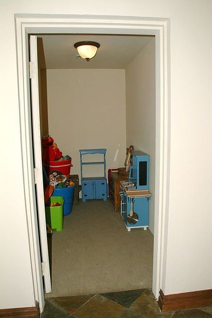 2nd image of 13001 Vinehaven Blvd