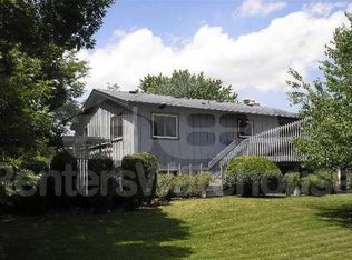 1181 Benton Way, Arden Hills, MN 55112