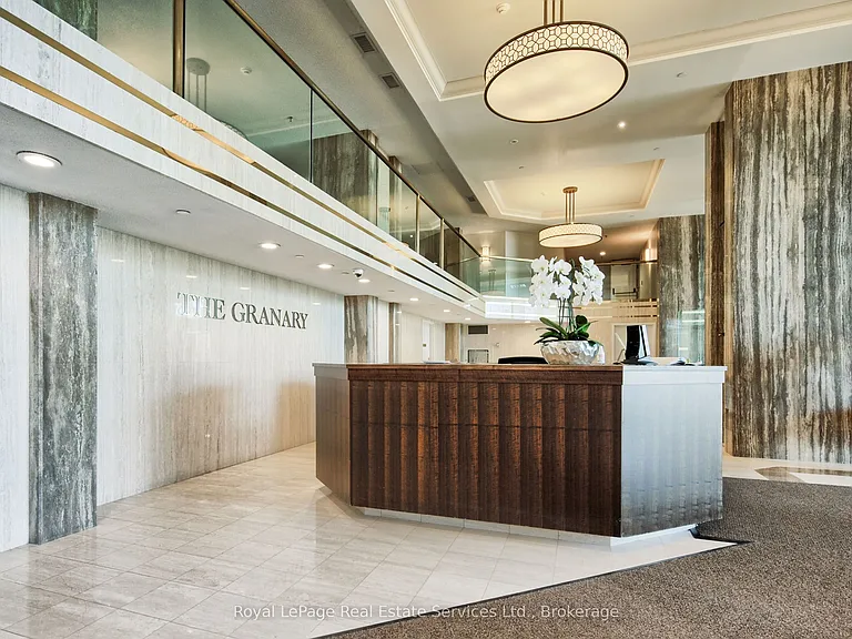100 Lakeshore Rd E #1105 — Photo 24