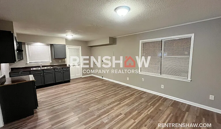 3235 Harvester Ln — Photo 5