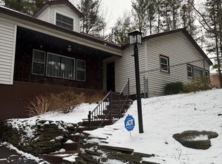 2126 Hazard Hill Rd, Binghamton, NY 13903