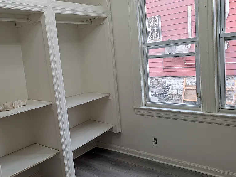 2550 Holland Ave #1FT — Photo 12
