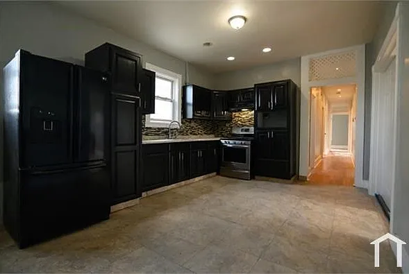 4 Burton Ave #3 — Photo 8