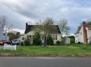 2 Parkview Dr, Southington, CT 06479