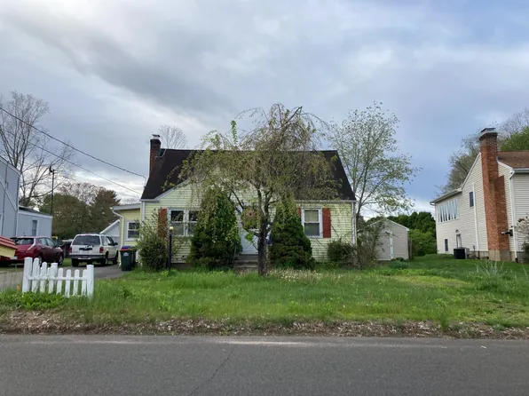 2 Parkview Dr, Southington, CT 06479