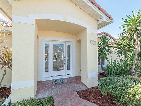 3rd image of 213 Sanibel Way
