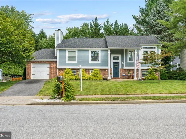 222 Sandstone Dr, Walkersville, MD 21793