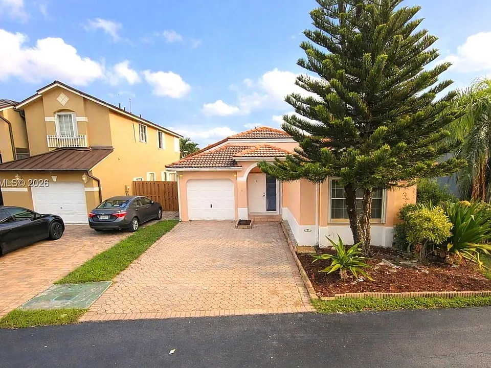 15609 SW 100th Ter