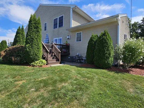 111 Terry Ln, Plainville, MA 02762
