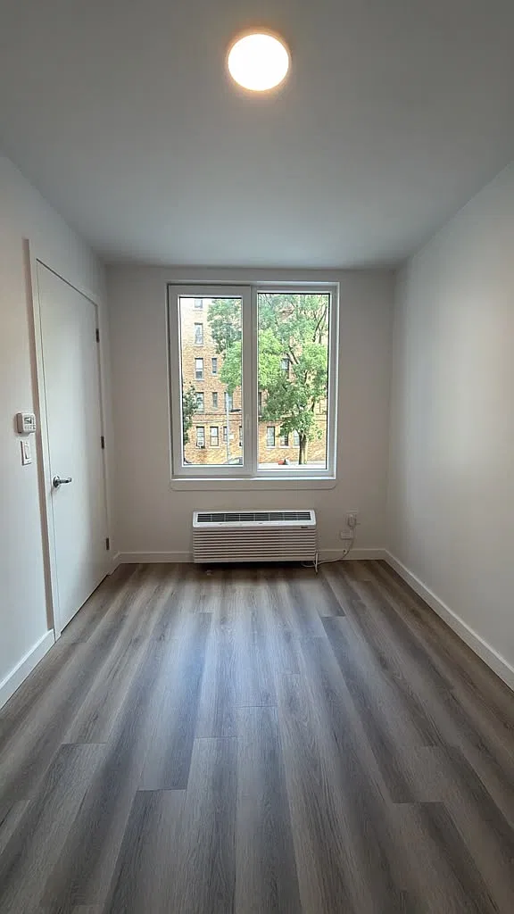 2 bed, $2,890 — Photo 1