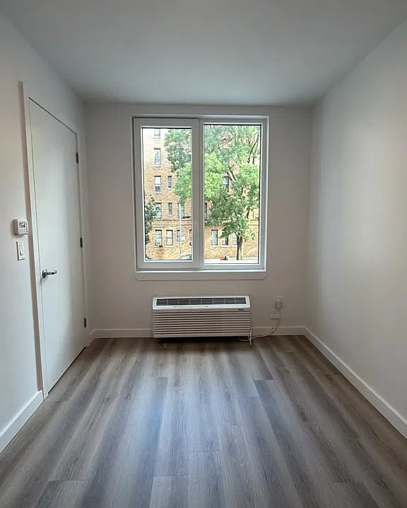 610 Underhill Ave #3A