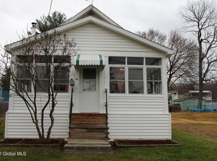 34 Hamilton Ave, Troy, NY 12180