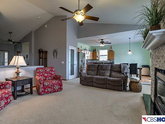 5th image of 14007 Kelly Dr