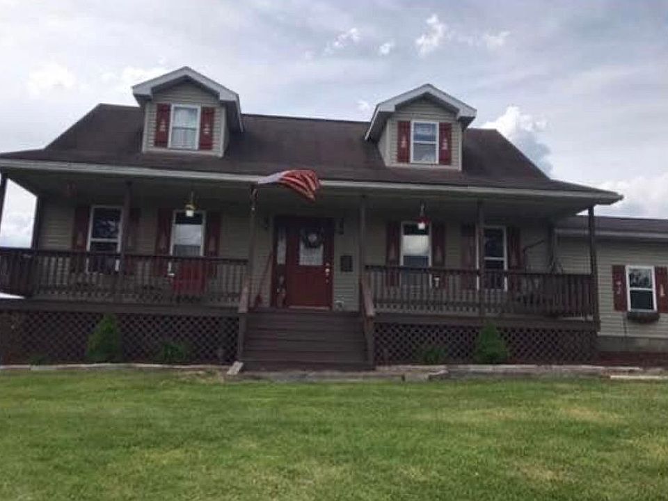 1st image of 149 Bud St