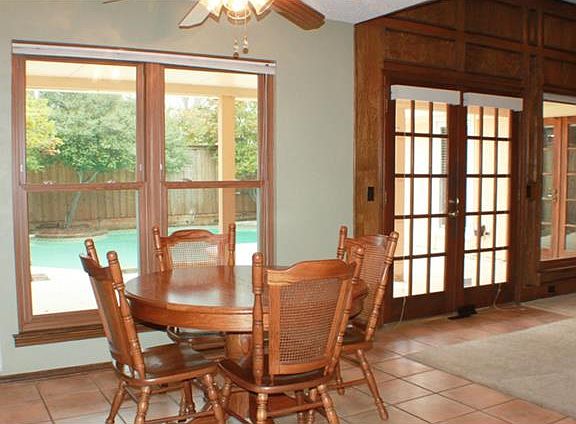 5th image of 2804 Loch Haven Dr