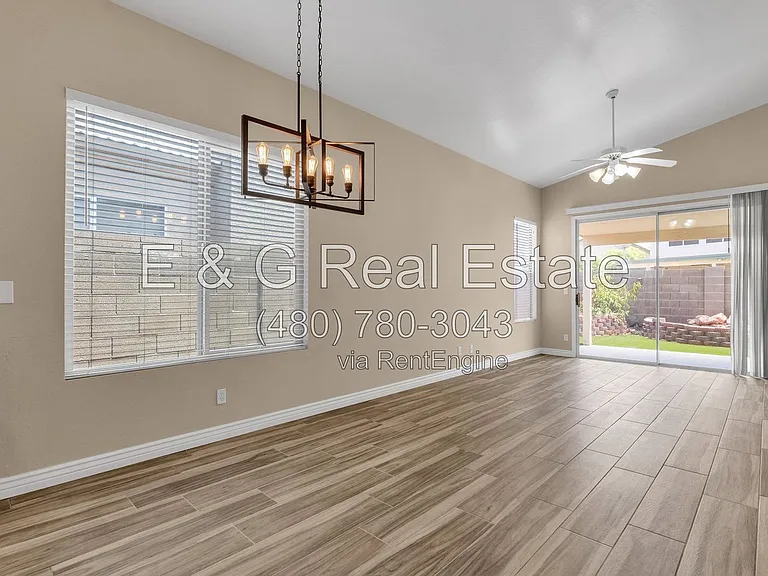 3261 W Ross Dr — Photo 16