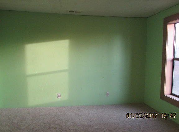 4th image of 319 E 4th St