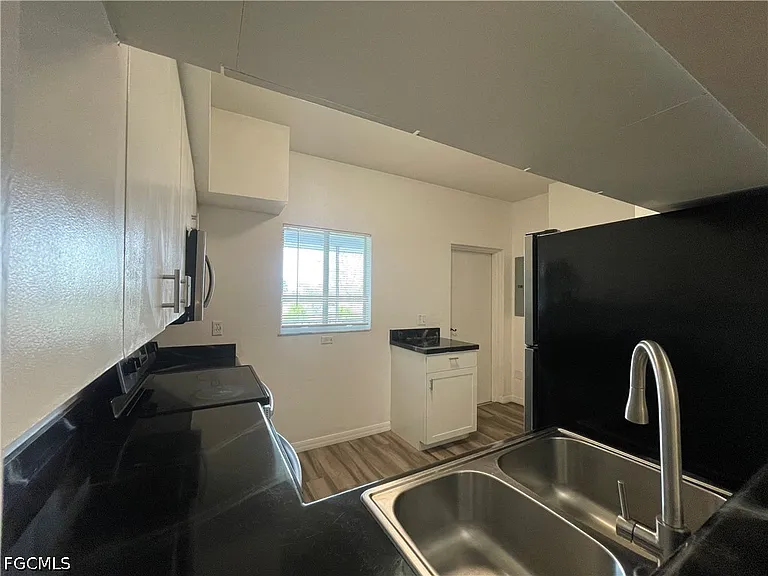 8555 Bernwood Cove Loop #112 — Photo 23