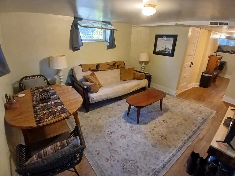 1214 11th St #BASEMENT — Photo 2