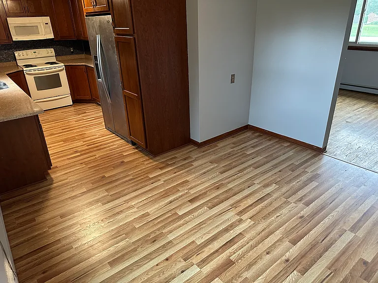 6715 Ralph Ct — Photo 2