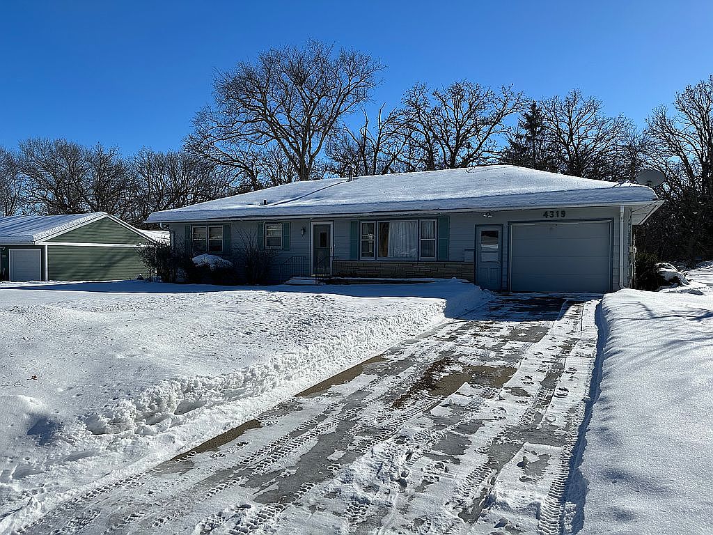 4319 Hickory St, Red Wing, MN 55066 Zillow
