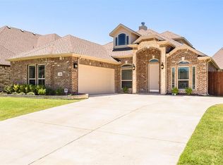 226 Rossville Dr, Midlothian, TX 76065