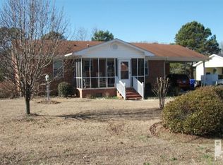 306 Dixie Cir, Clinton, NC 28328