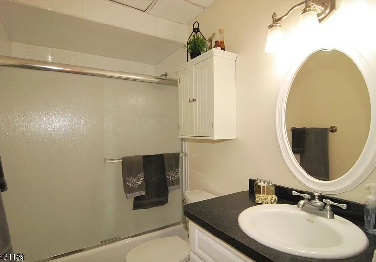 124 E Main St #209 — Photo 18