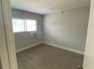 18614 Burbank Blvd #7, Tarzana, CA 91356