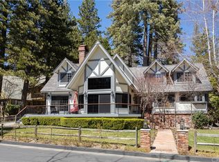 27860 Peninsula Dr, Lake Arrowhead, CA 92352