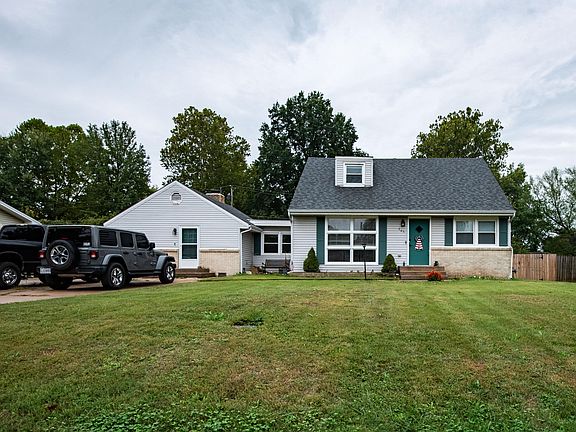 2nd image of 206 Cherry Lane