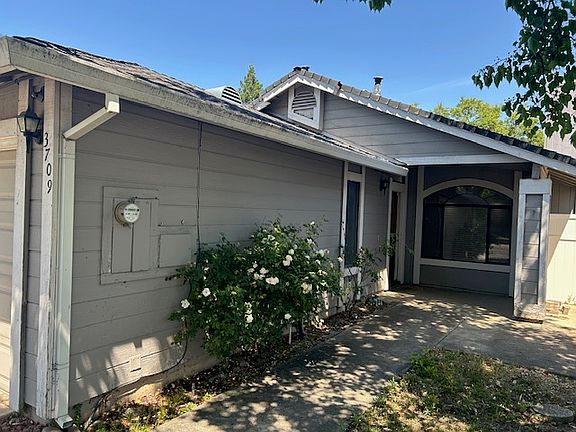 2nd image of 3709 Black Eagle Dr