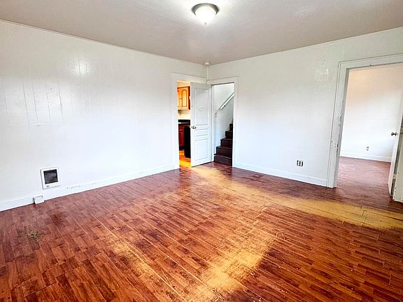 5th image of 3950 La Branch St SE