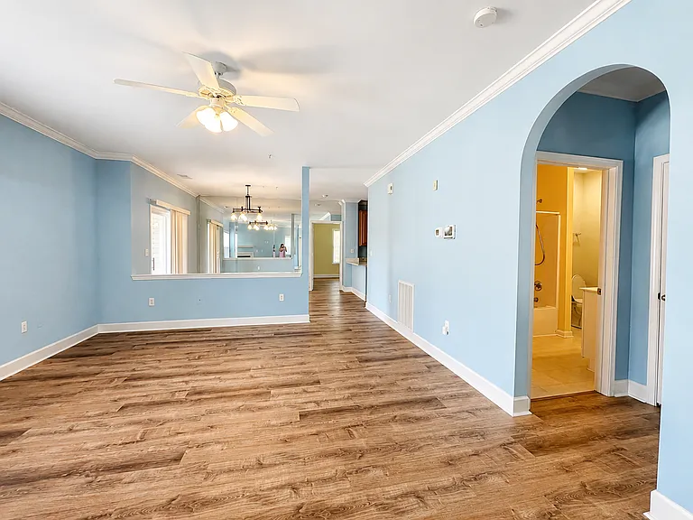 3901 Botsford Ct — Photo 2