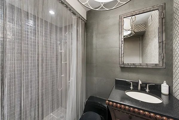 Sold by Nest Seekers International | media 9