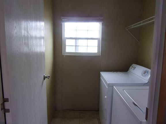 4th image of 750 Dunlop Ln #35