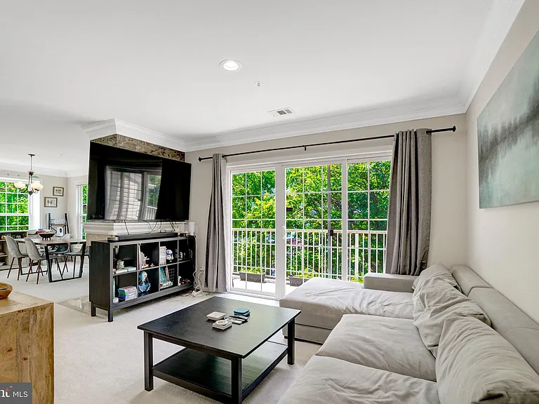 5945 Terrapin Pl #304 — Photo 7