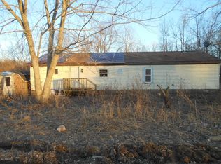 1587 Hall Rd, Hastings, MI 49058