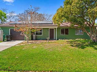 432 SE Whitmore Dr, Port Saint Lucie, FL 34984