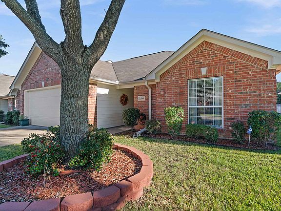 2nd image of 5401 Hollytree Dr APT 2501