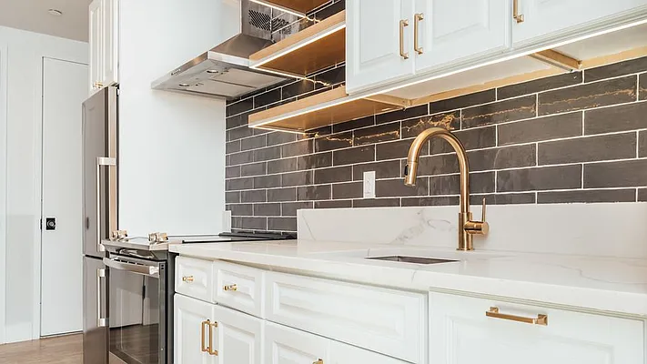 Rented by Nooklyn NYC LLC | media 69